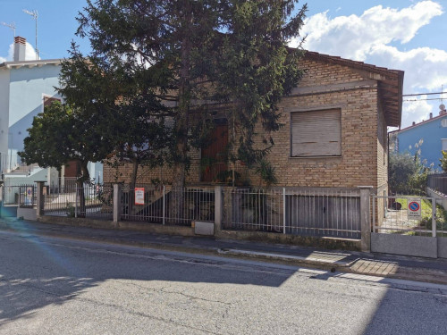 Casa singola in Vendita a Civitanova Marche