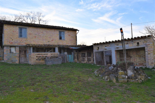 Casa cielo-terra in vendita a Sarnano