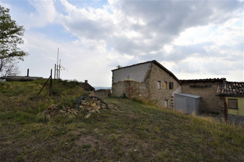 Casa cielo-terra in vendita a Montefortino