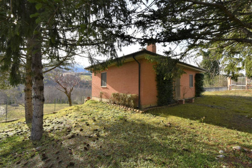 Villa for sale in Amandola