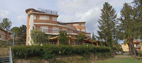 Hotel in Vendita a Sarnano