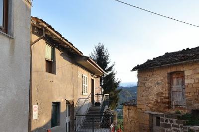 townhouse for sale in Amandola