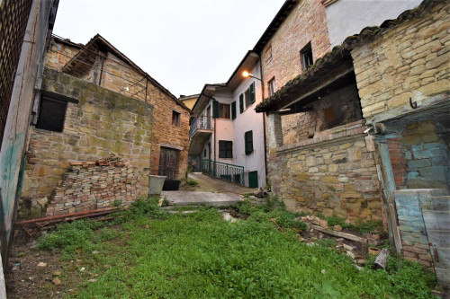 Casa cielo-terra in vendita a Amandola