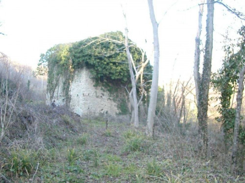 Casa colonica in vendita a Montefalcone Appennino