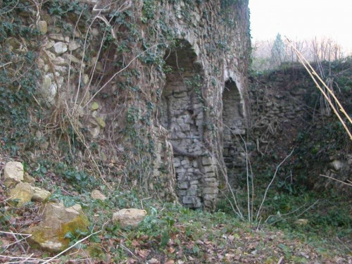 Casa colonica in vendita a Montefalcone Appennino