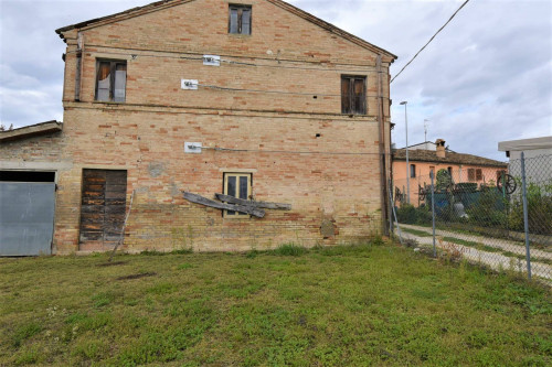 Rustic for sale in Falerone