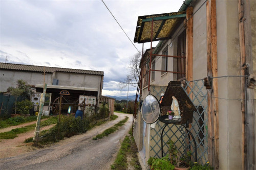 Rustico in vendita a Falerone