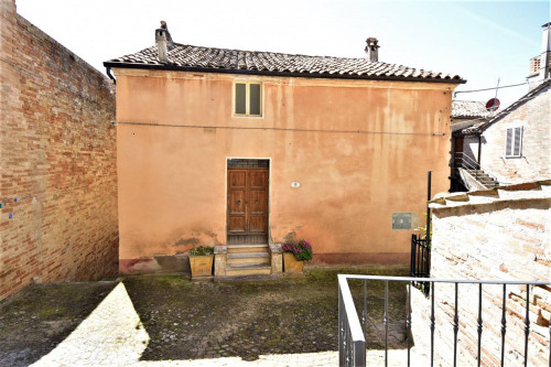 townhouse for sale in Falerone