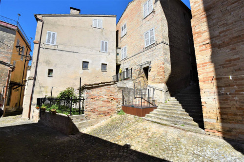 townhouse for sale in Falerone