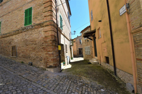 Casa cielo-terra in vendita a Falerone