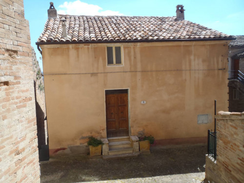 townhouse for sale in Falerone