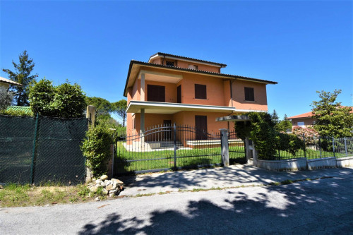 Villa for sale in Falerone