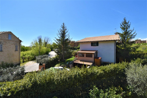 Villa for sale in Falerone