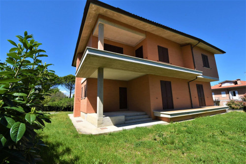 Villa for sale in Falerone