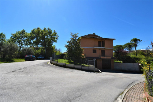 Villa for sale in Falerone