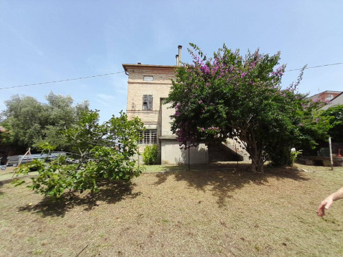 Casa colonica in vendita a Sant'Elpidio a Mare