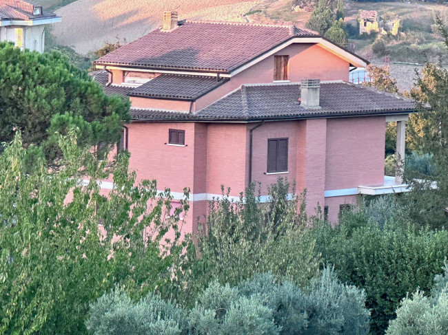 Villa in vendita a Falerone