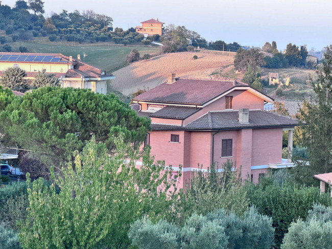 Villa in vendita a Falerone