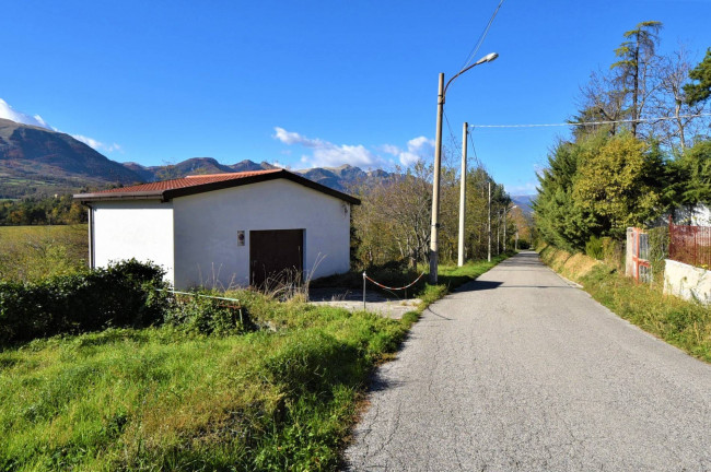 Casa singola in affitto a Amandola