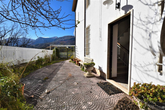 Casa singola in affitto a Amandola