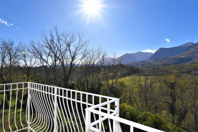 Casa singola in affitto a Amandola