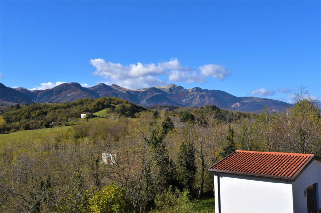 Casa singola in affitto a Amandola