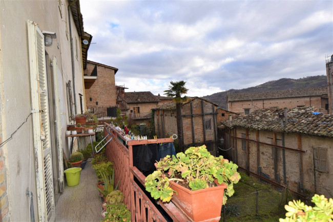 townhouse for sale in Amandola