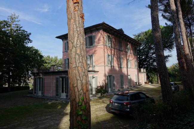 Villa in vendita a Tolentino (MC)