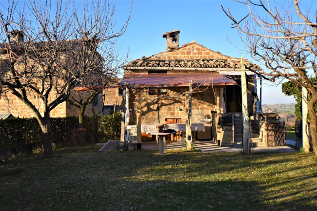 Casa singola in vendita a Gualdo