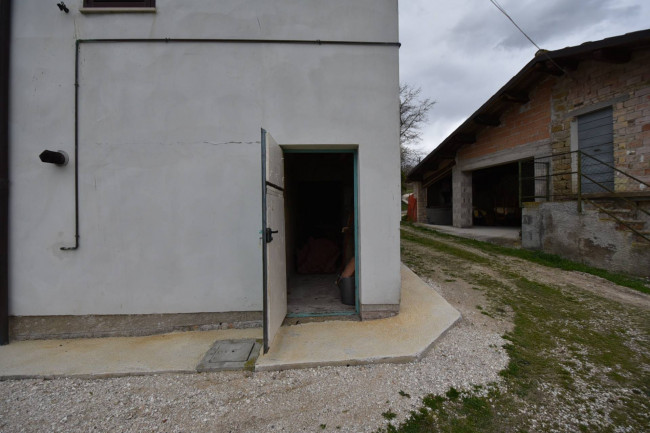 Casa cielo-terra in vendita a Sarnano