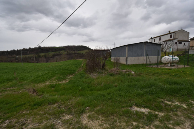 Casa cielo-terra in vendita a Sarnano