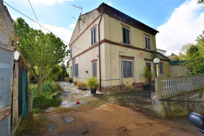 detached House for sale in Falerone