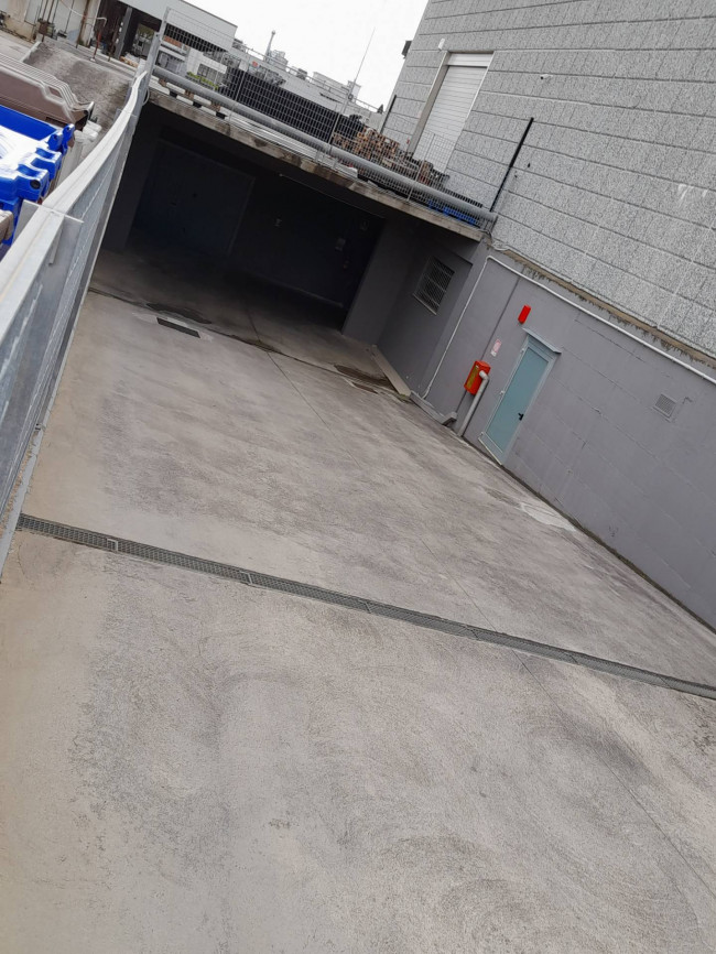 Capannone in vendita a Civitanova Marche