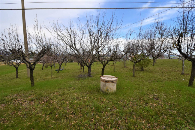 Villetta bifamiliare in vendita a Gualdo