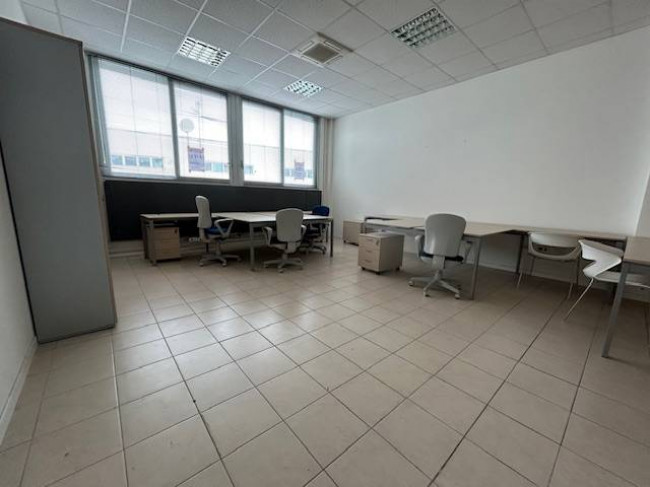 Ufficio in vendita a Civitanova Marche
