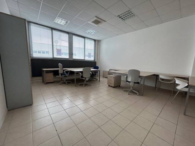 Ufficio in vendita a Civitanova Marche