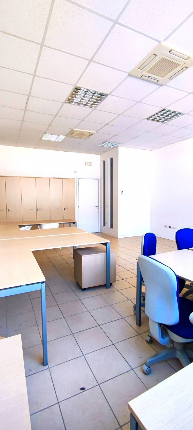 Ufficio in vendita a Civitanova Marche
