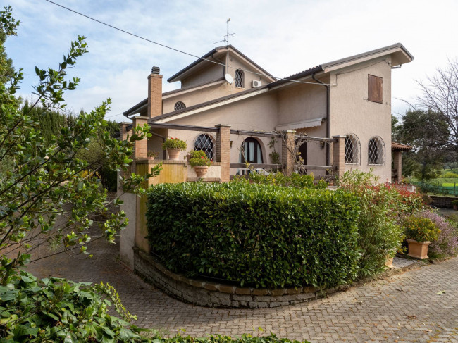 Villa in vendita a Civitanova Marche