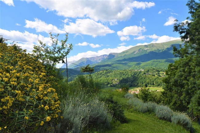 Villa in vendita a Sarnano