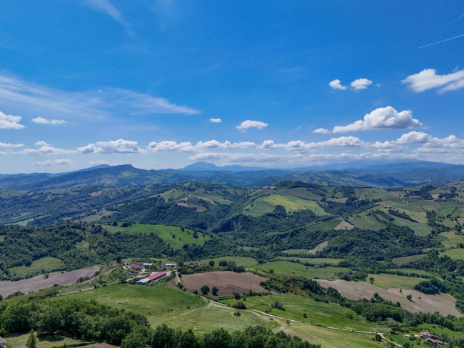 Villetta bifamiliare in vendita a Gualdo