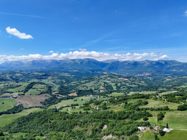 Villetta bifamiliare in vendita a Gualdo