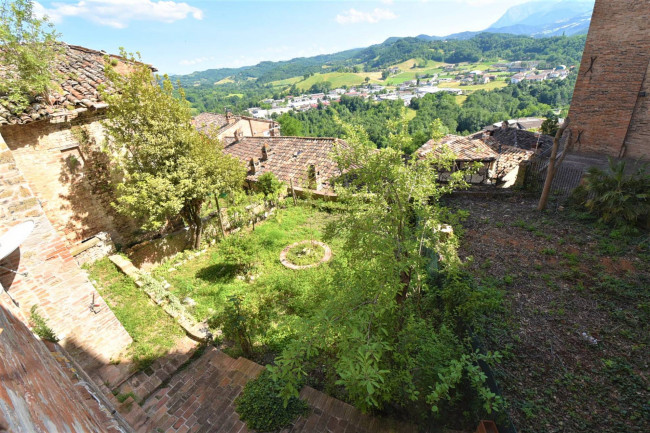 Casa cielo-terra in vendita a Amandola