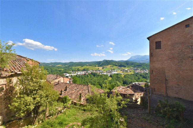 Casa cielo-terra in vendita a Amandola