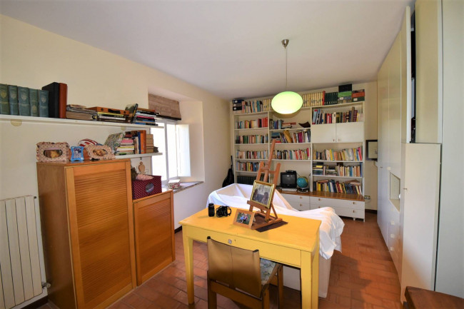 townhouse for sale in Amandola