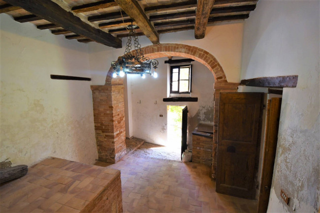 townhouse for sale in Amandola