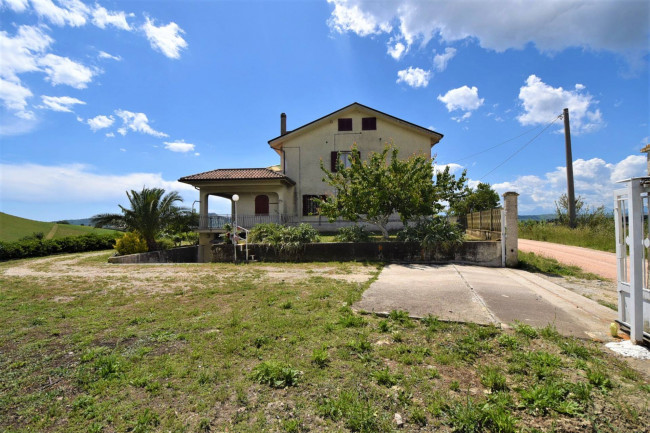 Villa for sale in Monteprandone