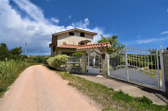 Villa in vendita a Monteprandone