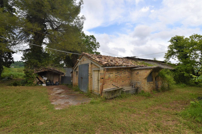 Casa singola in vendita a Penna San Giovanni