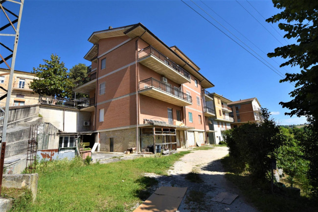 Apartment for sale in Monsampietro Morico