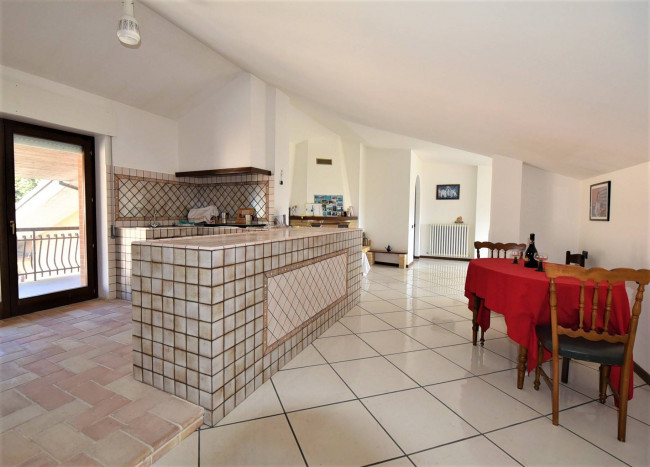 Apartment for sale in Monsampietro Morico